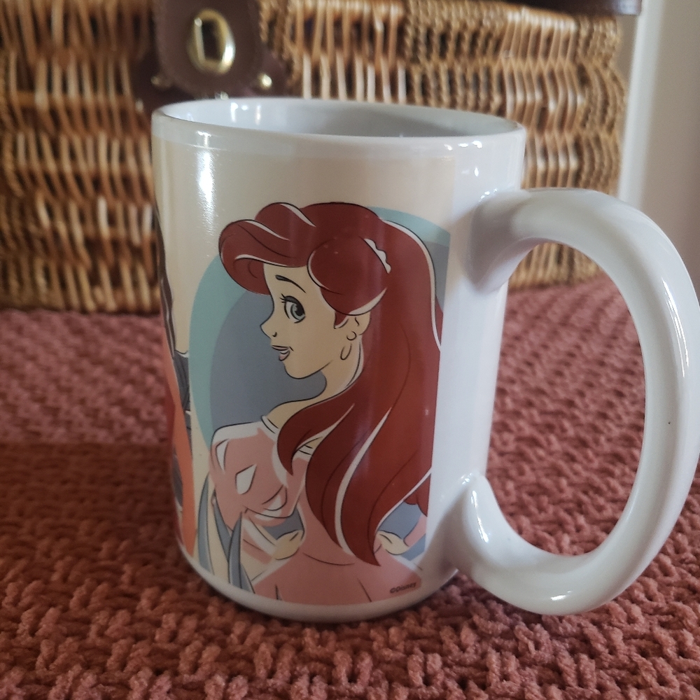 4 Princesses Ariel Moana Rapunzel & Belle   On One Cup Disney Princess White Mug